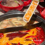 和喜欢的人一起吃牛肉串串火锅zui巴适｜唐粩丫·串串火锅