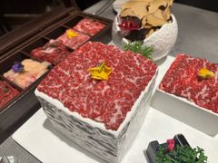 -左庭右院鲜牛肉火锅黑金店(陆家嘴中心店)