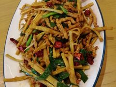 -钟记家菜(红专南路店)