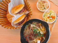 -闫家驴肉老店(华电一校店)