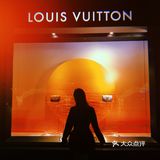 石家庄先天下广场的LV背景墙📸真的太好拍了🤷‍♀️⁉️