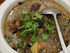 小鸡炖蘑菇-东北风味思缘食府(对湖路店)