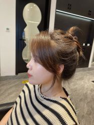 -BULB STUDIO 巴柏明星发型工作室