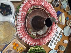 -额尔敦传统涮.冰煮羊火锅(乌兰察布体育场店)