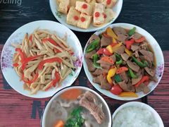 -爱月宝月嫂·育儿嫂(哈尔滨总店)