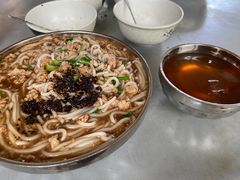 -正宗杨记普洱酸醋米线(总店)