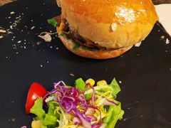 -HIGH FIVE哈福手工汉堡(桂林路店)