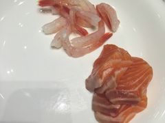 -云顶旋转自助景观餐厅