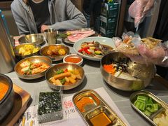 -草家酱蟹炭火烤肉店(珲春南路一店)
