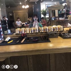 -TWOFACE 双面理发馆