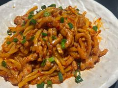 鱼香肉丝-麻六记(凤凰汇店)