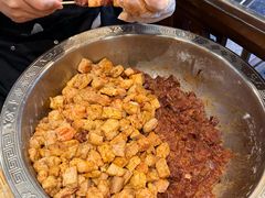 -乡土黄·鲜牛肉火锅·小龙虾(兴业街店)