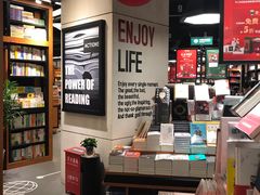 -西西弗书店&矢量咖啡(凯德晶萃广场店)