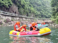 -安吉龙王山峡谷漂流