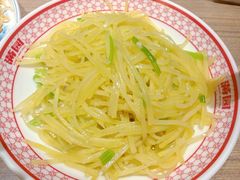 家常生炒土豆丝-满园烤鸭·春饼(太原街万达店)