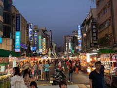 -六合夜市