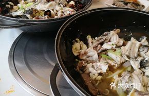 Emperor's Century Chicken Pot