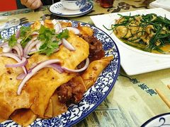 -壹阁胡羊焖饼(特色小吃街店)