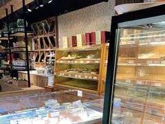 面包甜点陈列柜-匠造烘焙(联洋店)