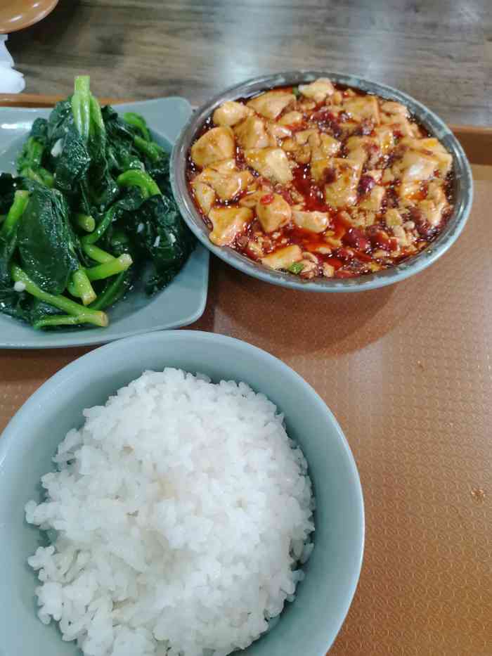 源尚大食堂(嘉定西店)-"地铁11号线嘉定西站附近,下午去吃了一次.