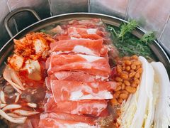部队锅-MI WU FACTORY米屋美食工厂餐厅(绿地店)