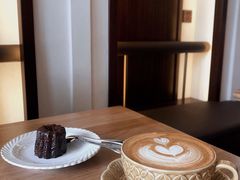 拿铁-ZAZA.CAFE.BAR