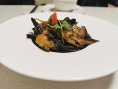 无骨乌鸡爪-煲王粤菜餐厅(中侨中心店)