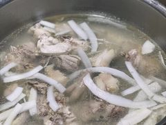 -喃喃椰·糟粕醋·椰子鸡火锅(七堡花园店)