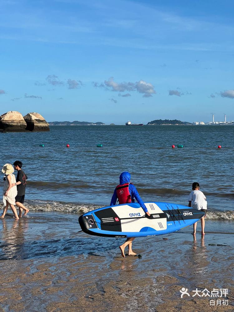 厦门的珍珠湾的海滩简直