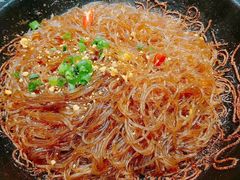 酸菜肉丝炖粉条-秦园酒楼(水岸星城店)