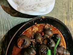 -老闵田螺馆·南昌特色小炒(梦时代店)
