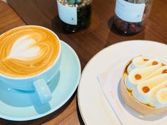 -Fridi Patisserie Cafe