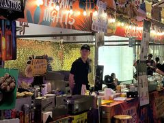 -瑞虹新天地月亮湾