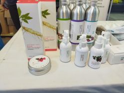 -黑奥秘脱发白发中心