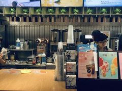 -CoCo都可(湖滨银泰店B区店)