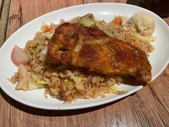 海鲜炒饭配香蒜烤鸡-玛格萝妮(汇智国际商业中心店)