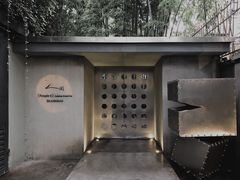 -穹六人间 people 6(岳阳路店)