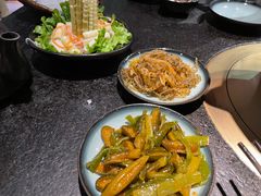 -湊湊火锅·茶憩(新中关购物中心店)