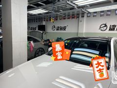 -鲨鱼皮汽车凹陷玻璃修复(静安店)