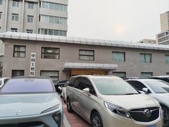 -国谊宾馆·地面停车场