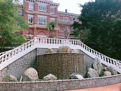 -香港大学