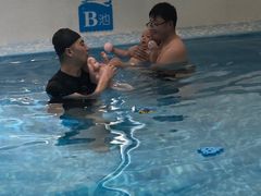 -爱睿思儿童早教亲子游泳(万象城店)
