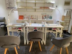 -丫丫NAIL日式自助美甲美睫沙龙