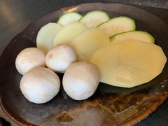 -铭牛烧肉·和牛海鲜自助(高新月牙湖店)