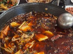 -鸿顺老铁锅美蛙鱼府(解放碑店)