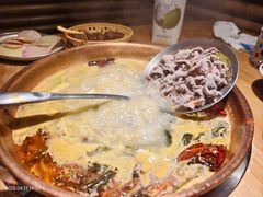 -洱火云南酸菜牛肉火锅(石景山当代商城店)