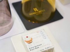 -上海漕河泾万丽酒店