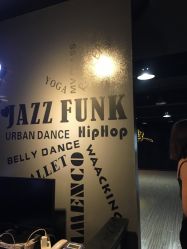 -YASAKI国际舞蹈中心