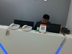 -荣耀授权专卖店(黄浦浙江中路店)