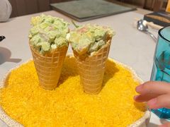 三文鱼牛油果手卷-荟廷·晶萃(陆家嘴尚悦湾店)